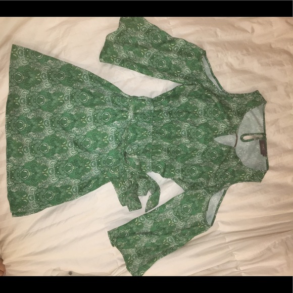 Green Polyester Dress with shoulder opening!👗 - Picture 5 of 6